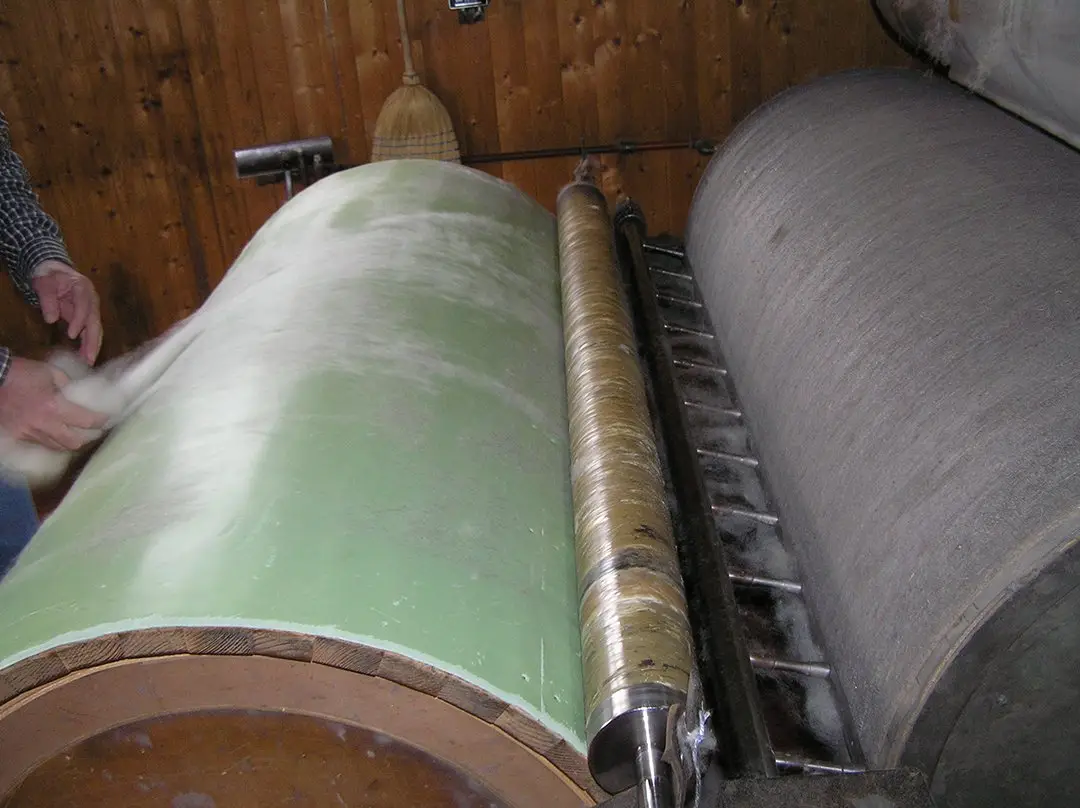 Alpaka Wolle Kardieren